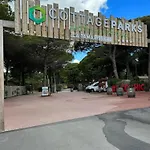 캠프장 La Tamarissiere 아그