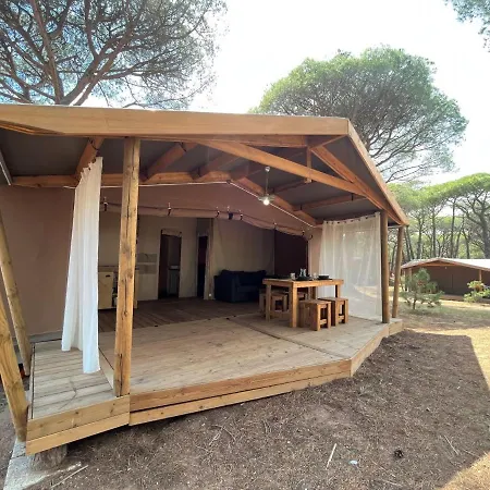 La Tamarissière Camping *